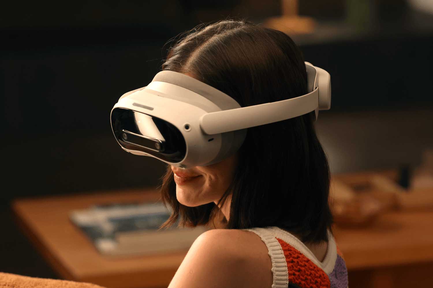 Ce casque VR a les arguments pour affronter le Meta Quest 3 pico ultra 4 camera