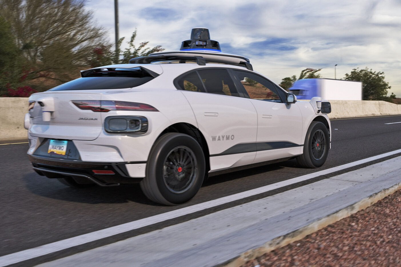 Concerts de klaxons nocturnes pour les taxis autonomes de Waymo waymo