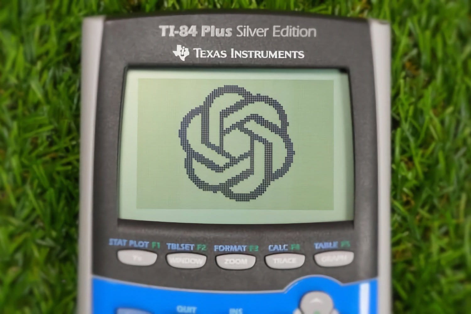 Une calculatrice connectée à ChatGPT pour tricher pendant les exams calculatrice