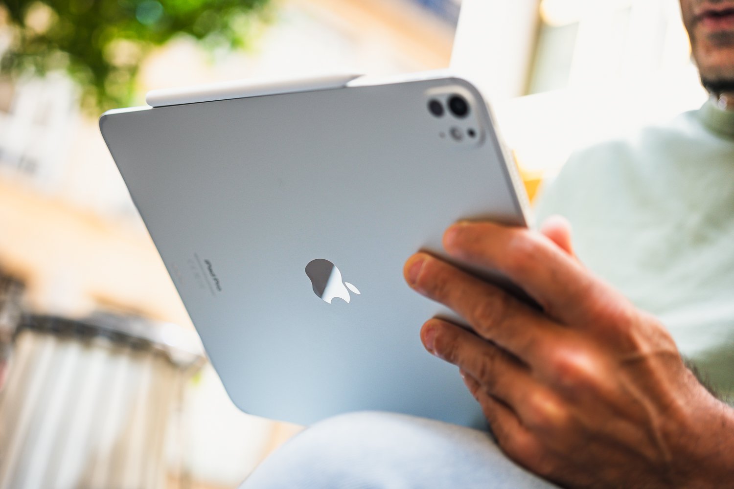 Après des cas de blocage, Apple retire iPadOS 18 pour les iPad Pro M4 iPad Pro 13 pouces 2024 6 DSC00220 1