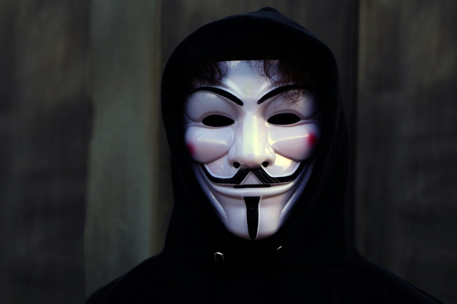 Solide comme un roc, cet antivirus français stoppe tous les cybercriminels ⛔ masque