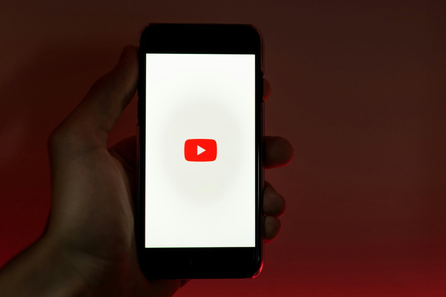 YouTube réduit les recommandations de vidéos problématiques pour les ados youtube app