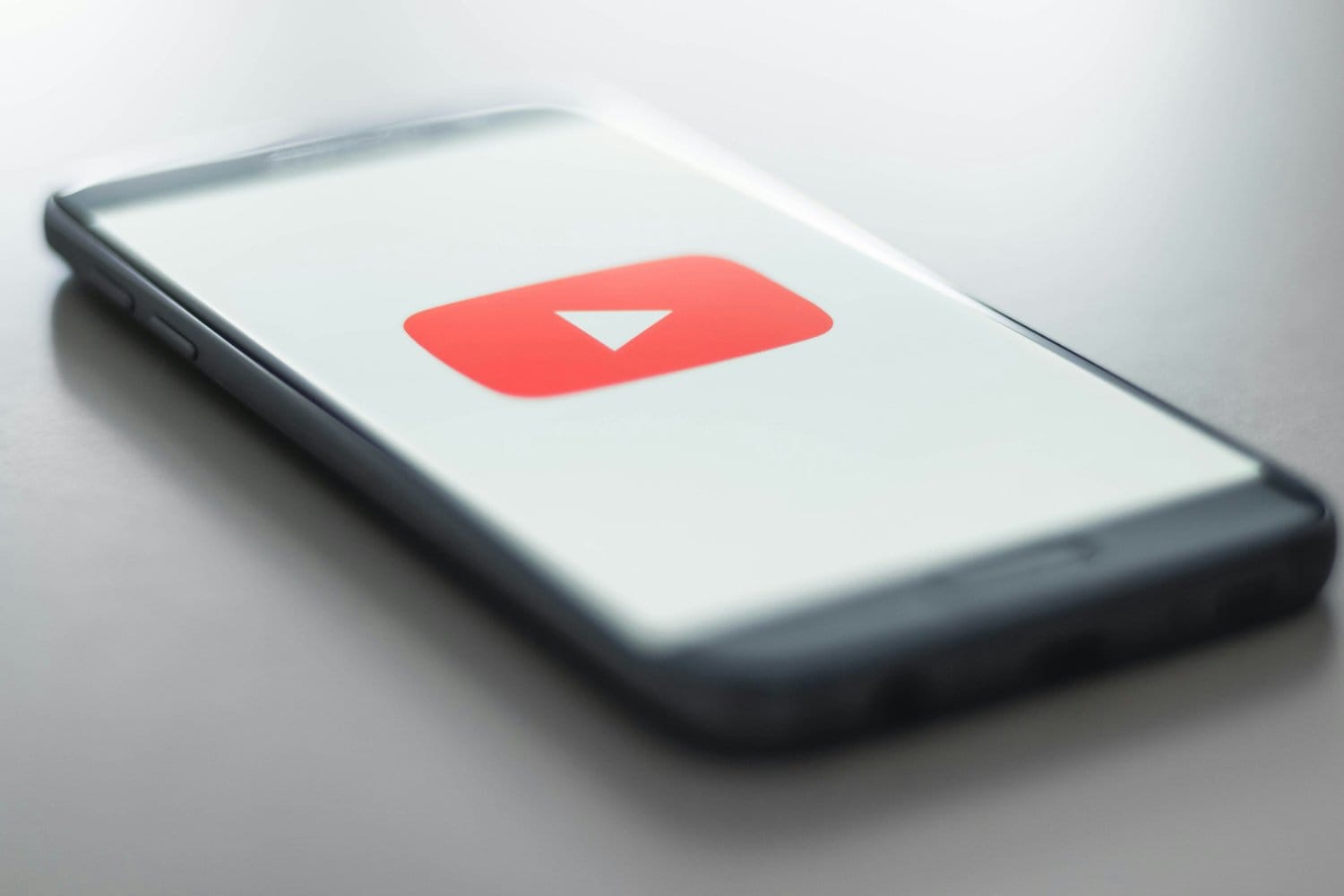 Mini-lecteur, personnalisation, minuteur : YouTube dépoussière ses applications YouTube app