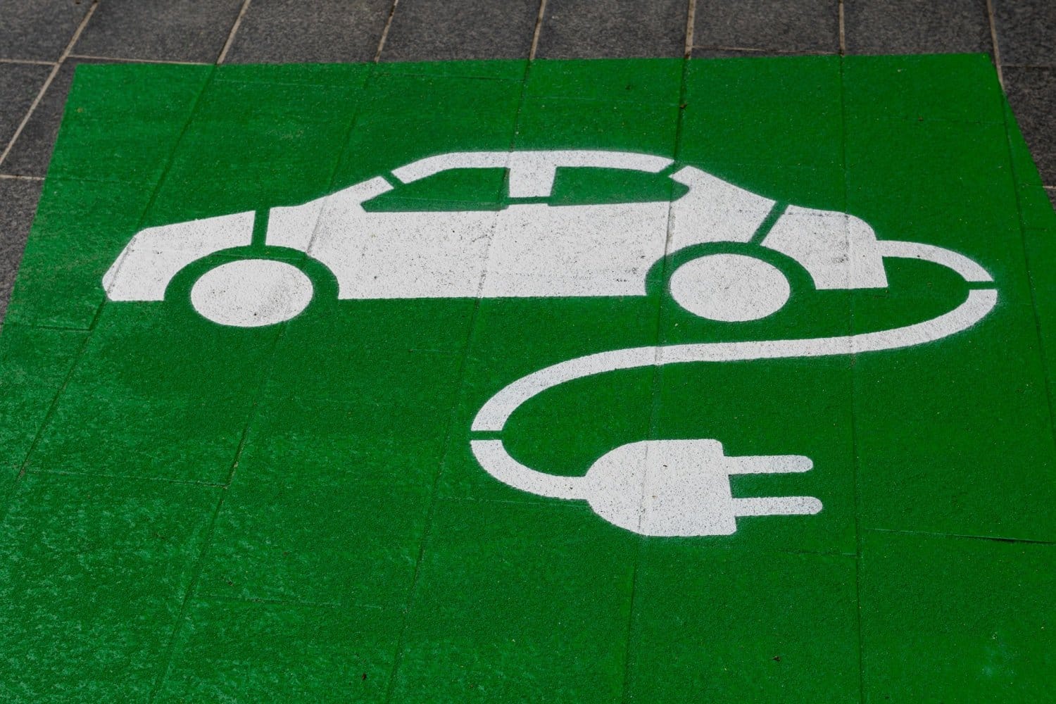 Les voitures électriques pourraient bientôt rouler avec des batteries à eau batterie voiture electrique