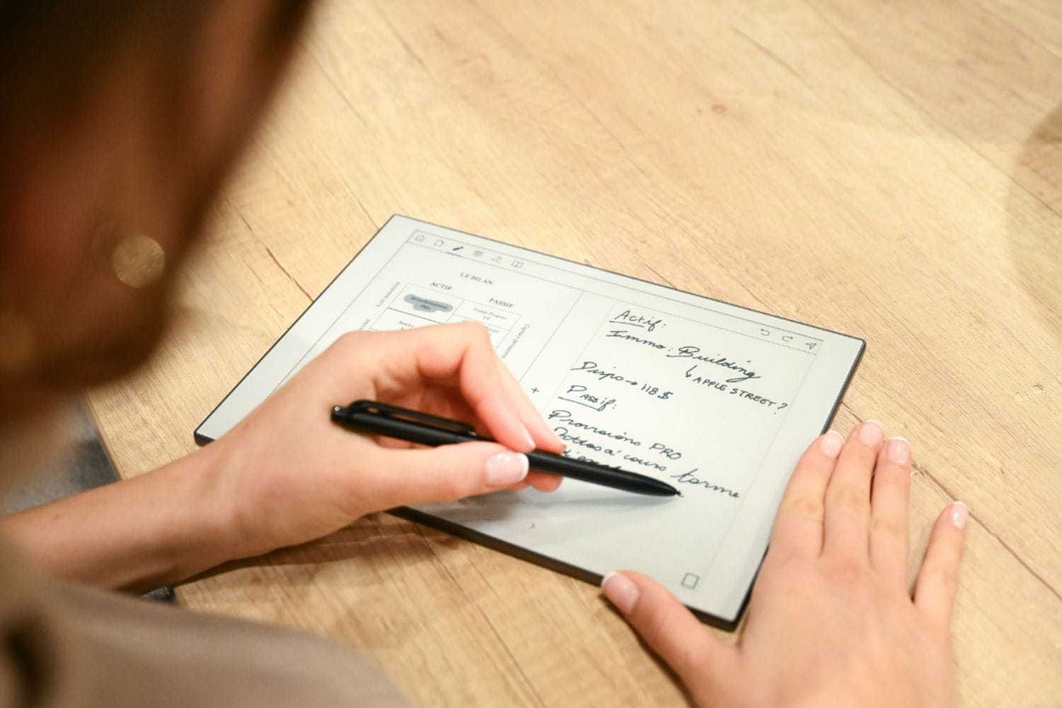 Le Français Paperslate veut révolutionner le marché du bloc-notes numérique boosté à l'IA paperslate 1