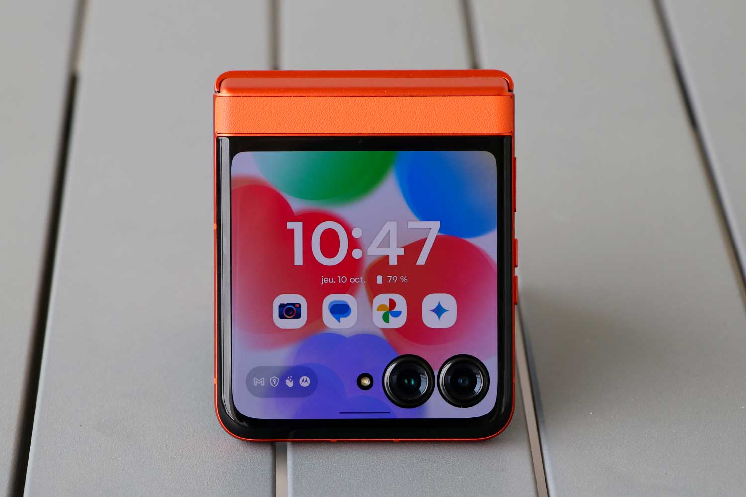 Tout d'un grand... sauf le prix ? test motorola razr 50 13